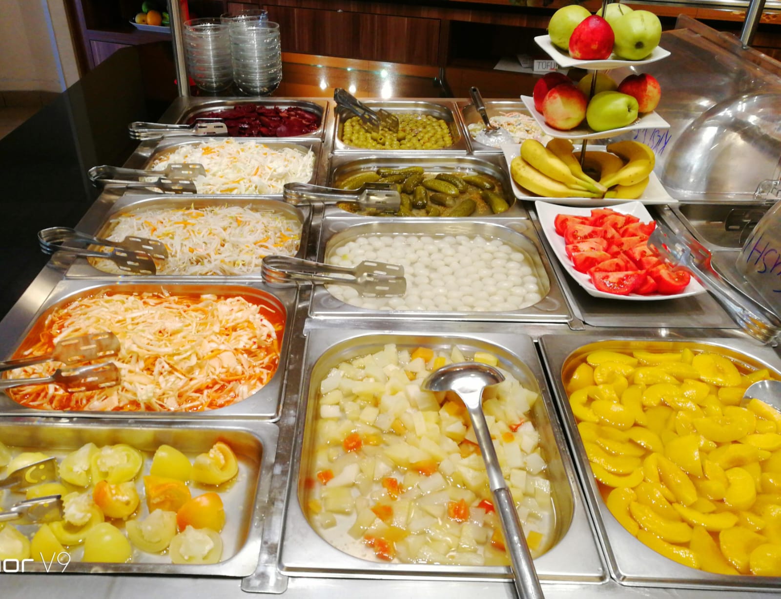 The buffet at Kelly’s Wok